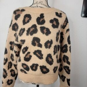 Victoria's Secret Pink XS Sweater V-Back Neck Animal Print Fuzzy